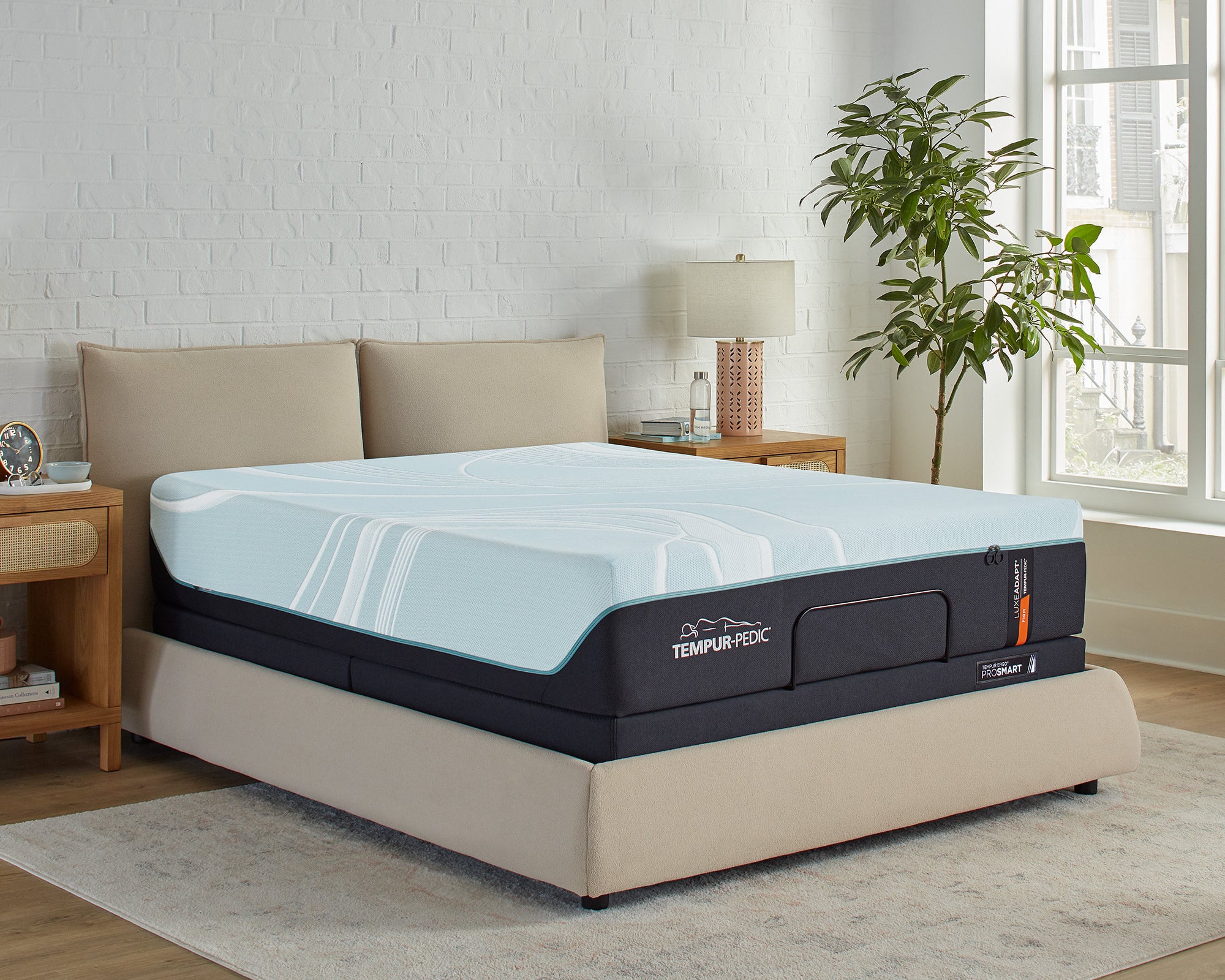 Tempur-Pedic Luxe Adapt Mattress